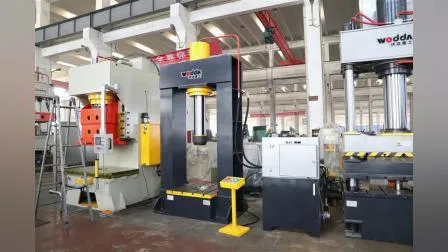 Hydraulic Sawdust Briquette Press Machine 63 Ton Black Gantry Hydraulic Press